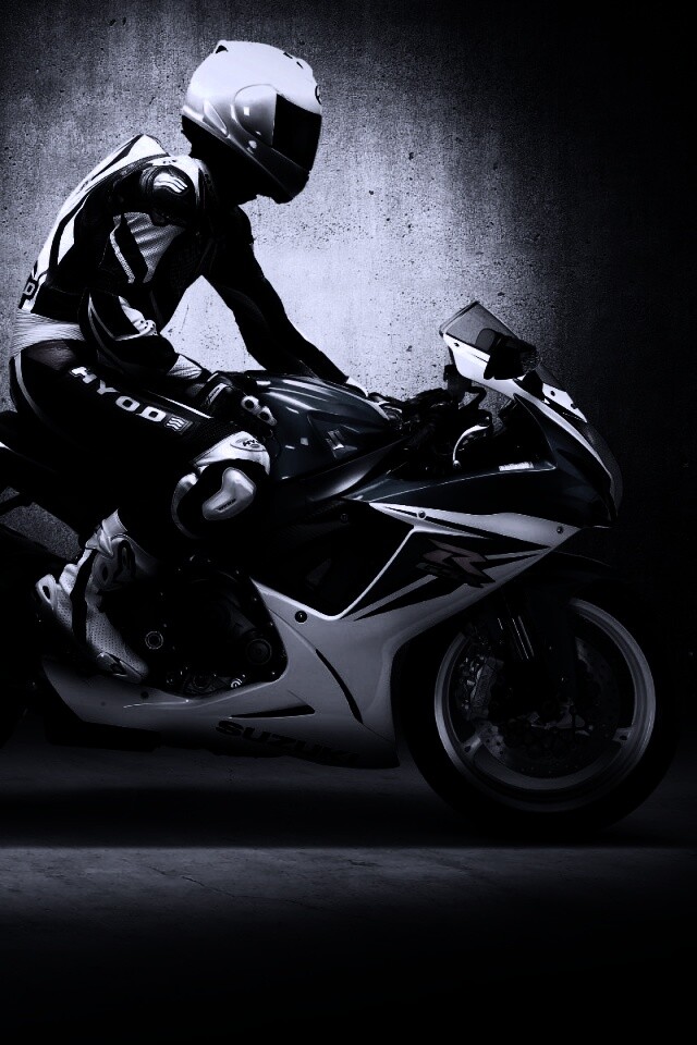 Suzuki и мотоциклист обои