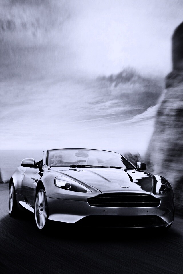 Aston Martin на повороте обои