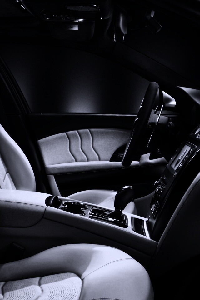 Салон Мазерати Quattroporte обои