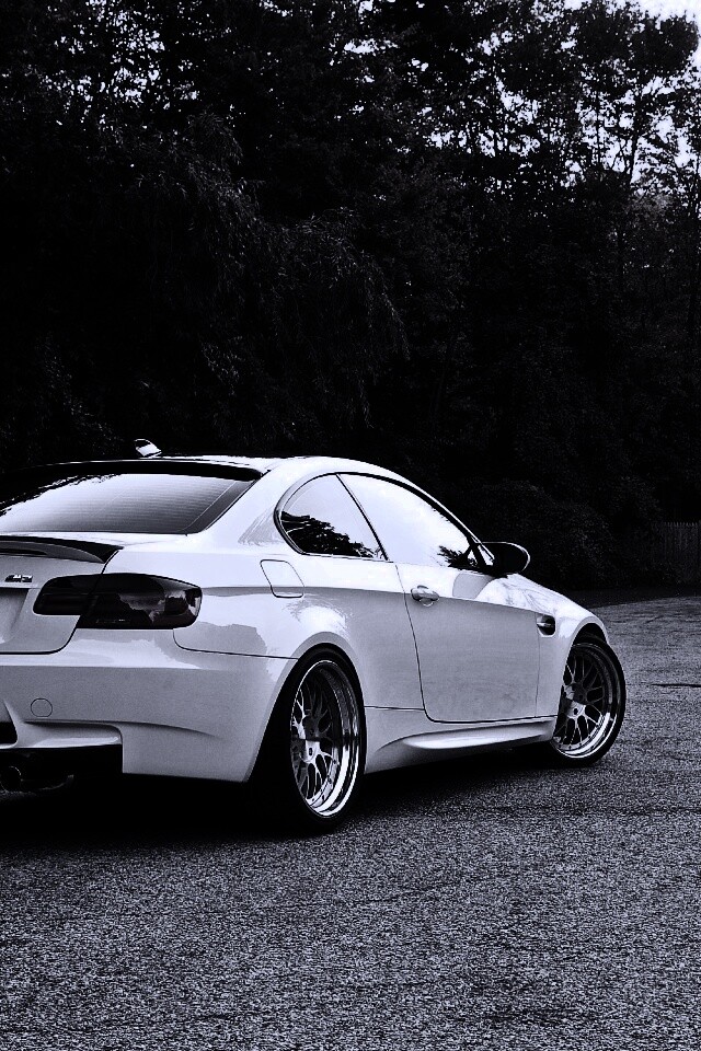 Белый BMW M3 обои