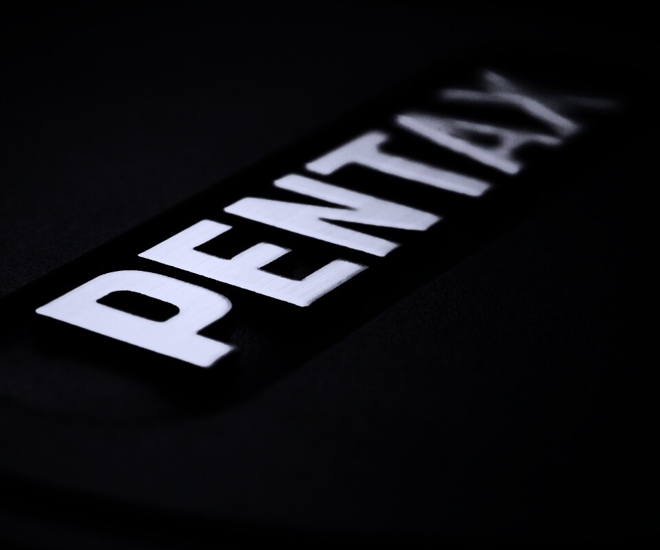 Фотоаппарат пентакс лого обои