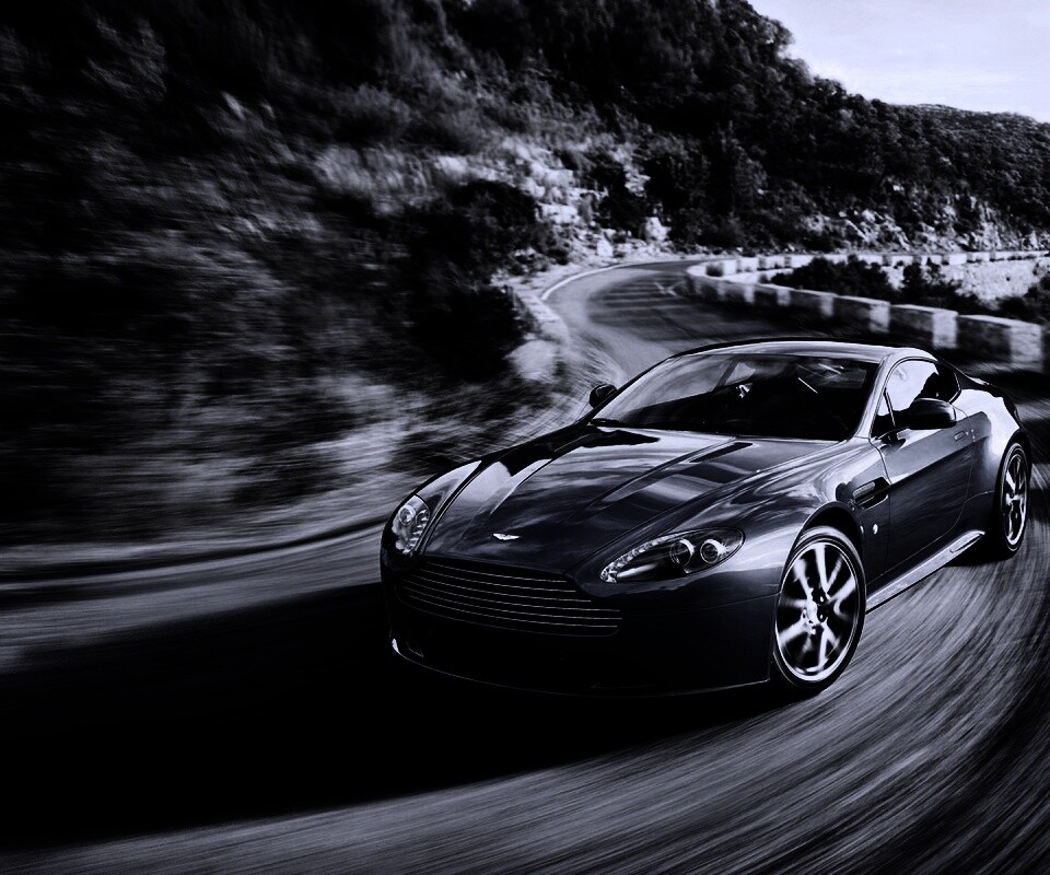 Синий Aston Martin обои