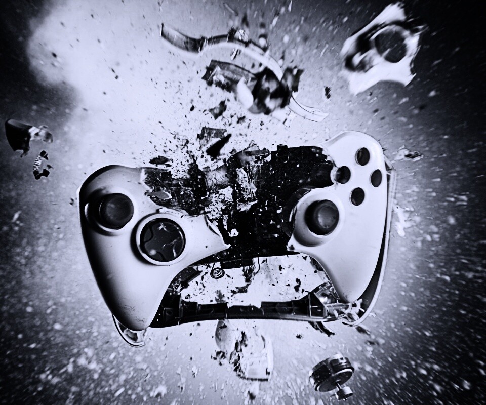 Взрывающийся белый контроллер xbox обои