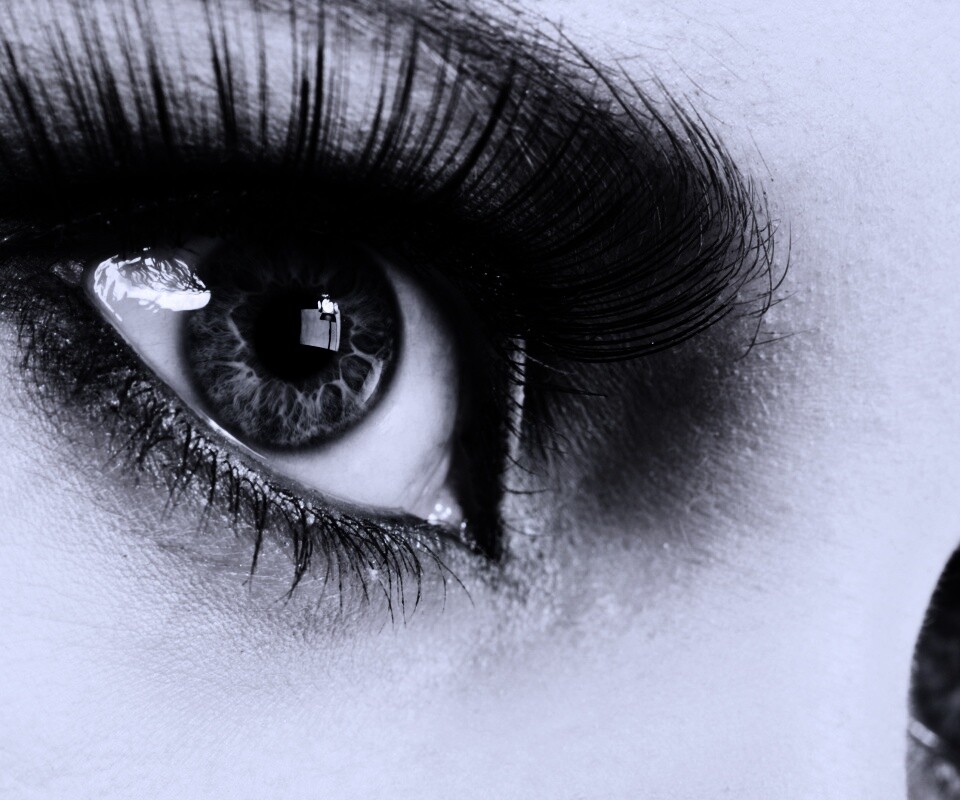 Глаза цвета стали обои