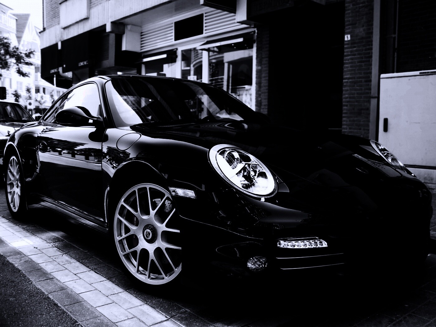 Чёрно-белое фото Porsche обои