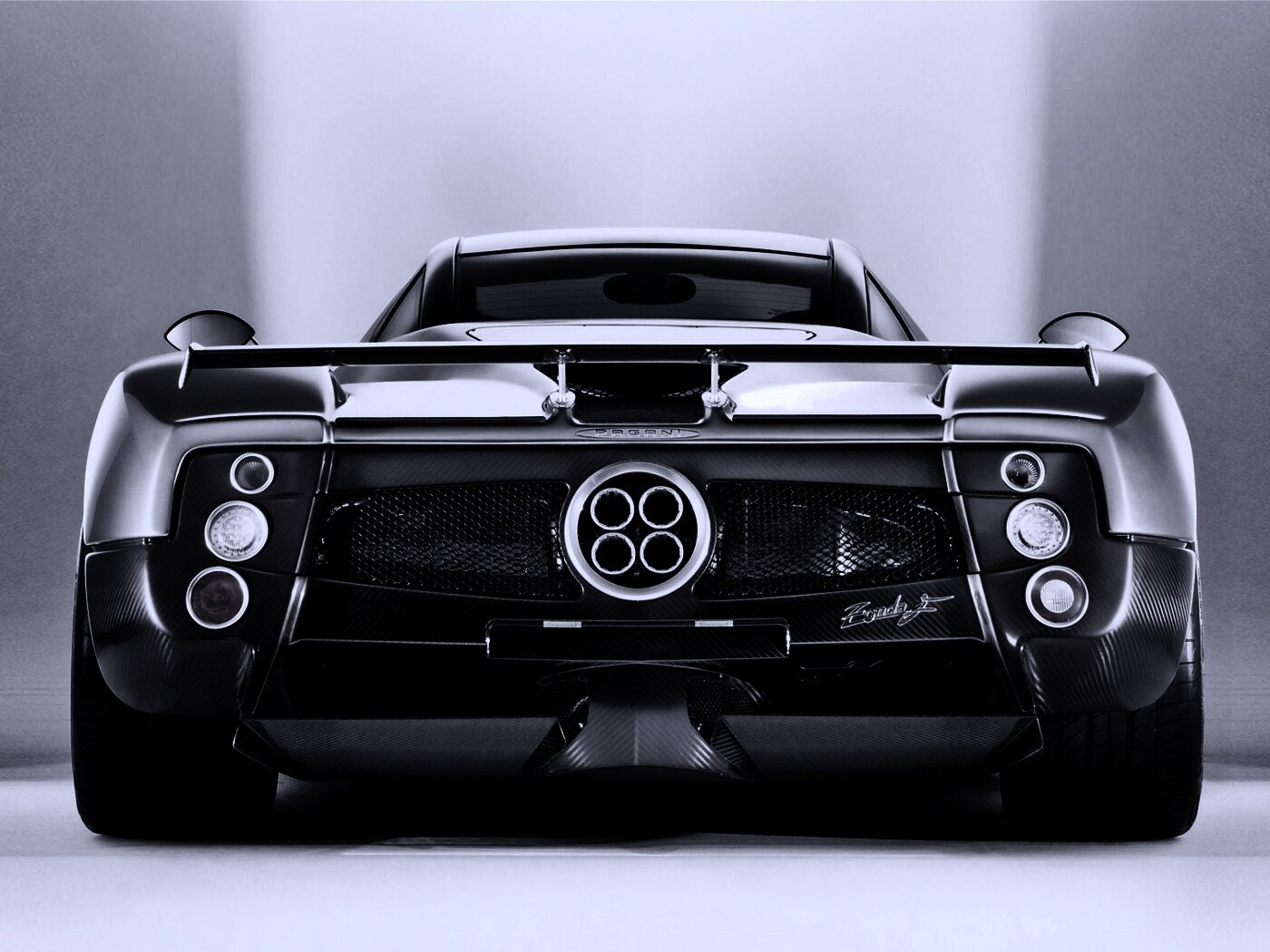 Pagani Zonda сзади обои