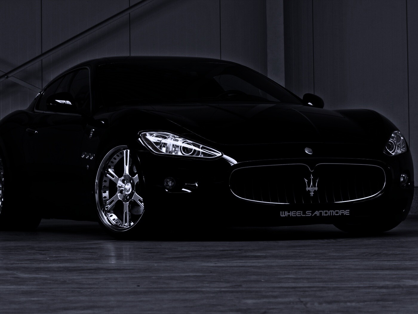 Черная мазерати Gran Turismo обои