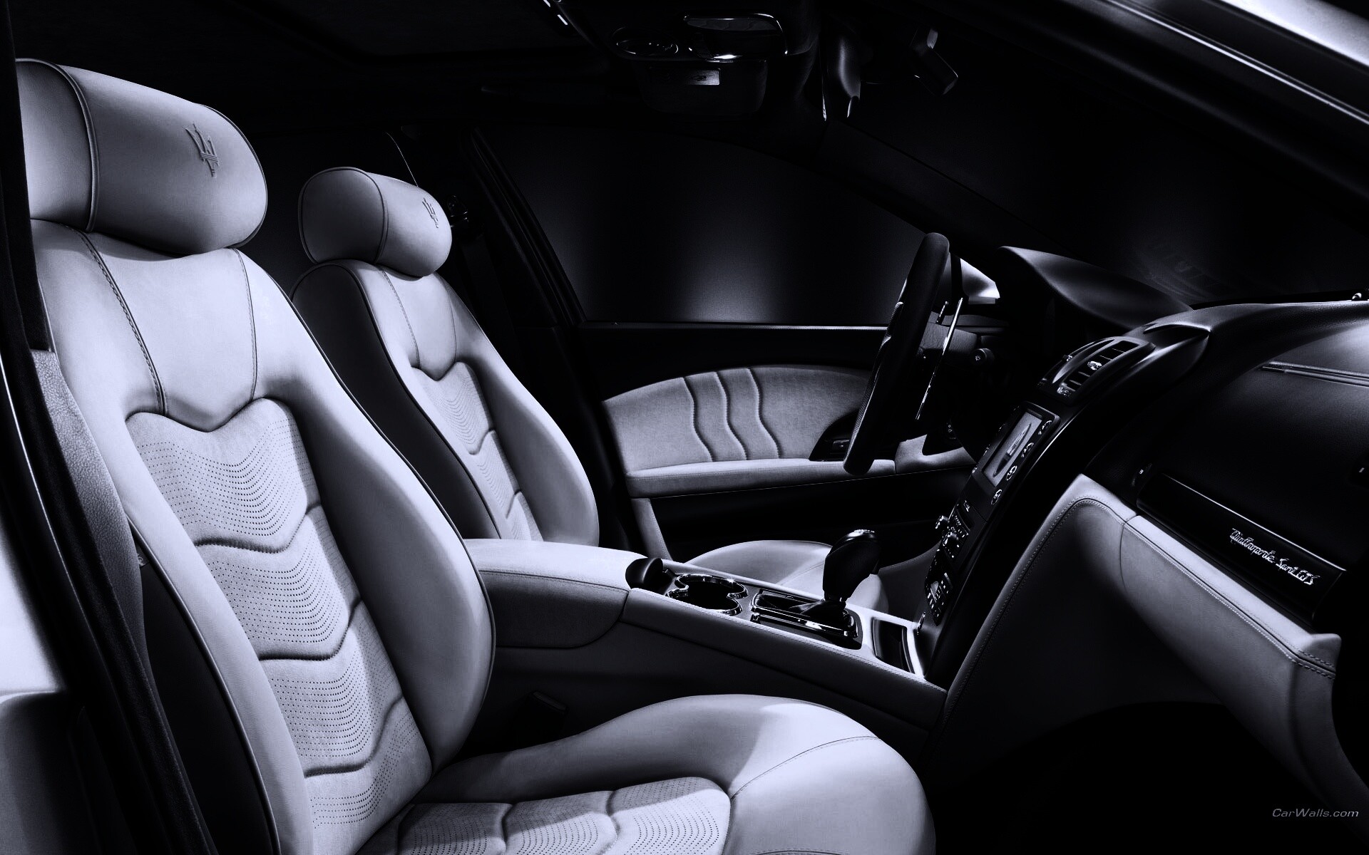 Салон Мазерати Quattroporte обои