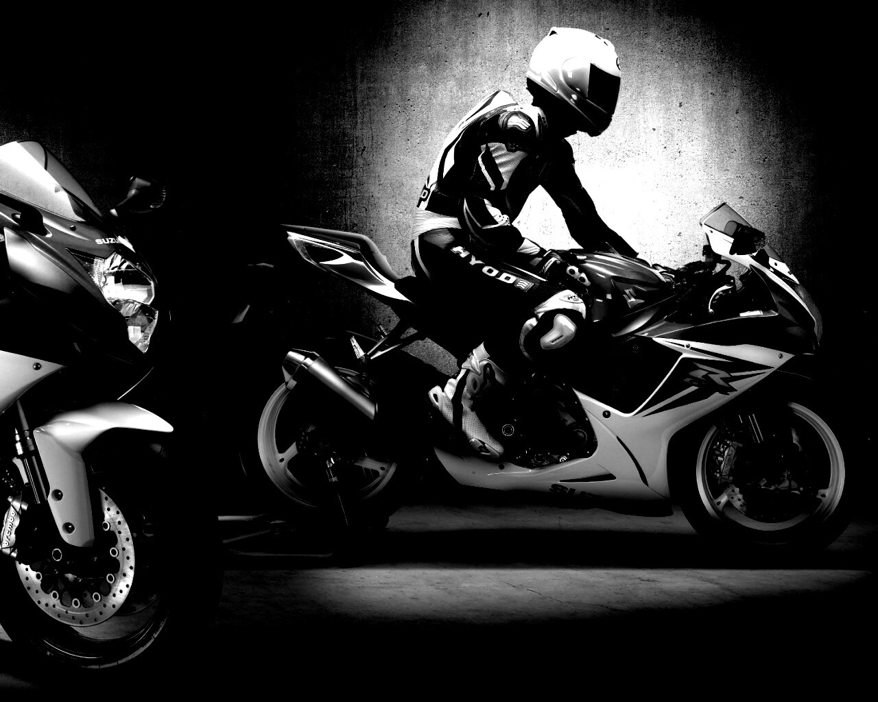 Suzuki и мотоциклист обои