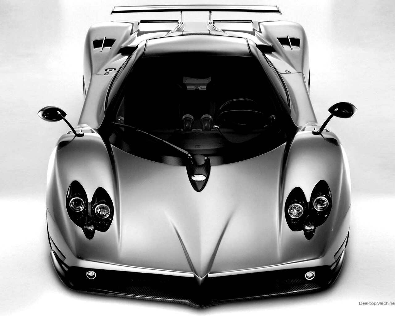 Pagani Zonda спереди обои