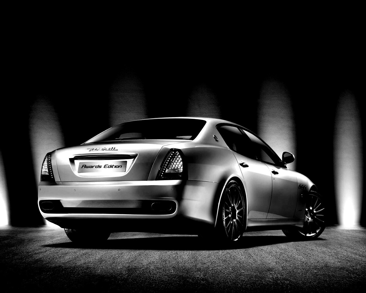 Maserati Quattroporte обои
