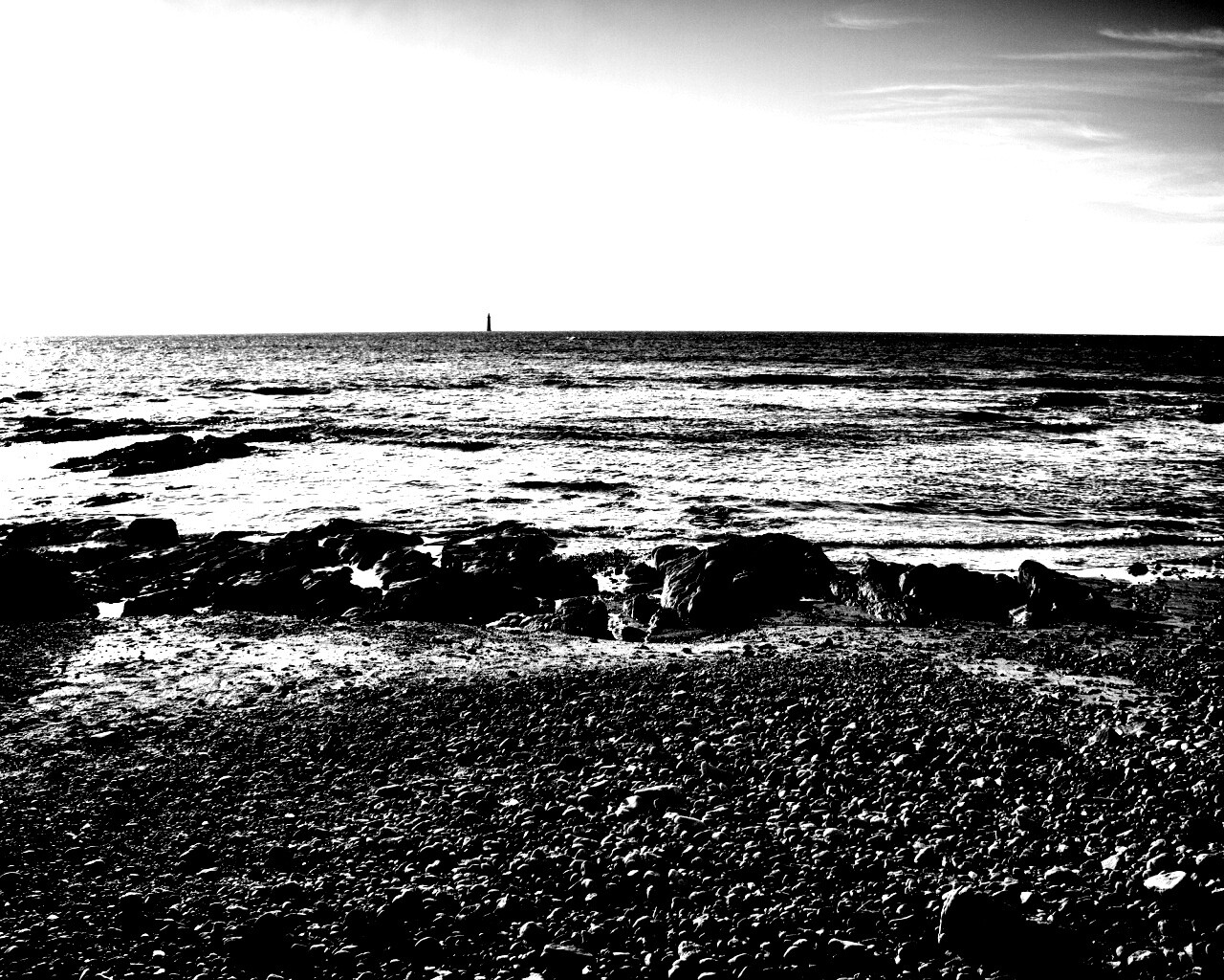 Чёрно-белое фото побережья обои