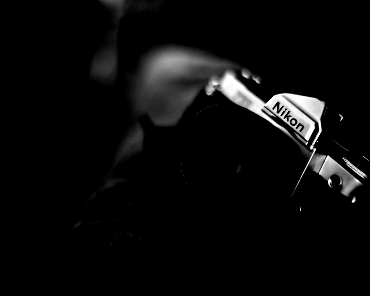 Плёночный фотоаппарат Nikon обои