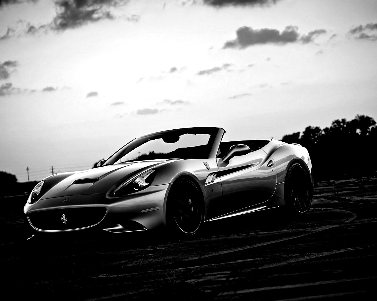 Ferrari на взлетном поле обои