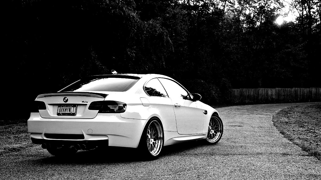 Белый BMW M3 обои