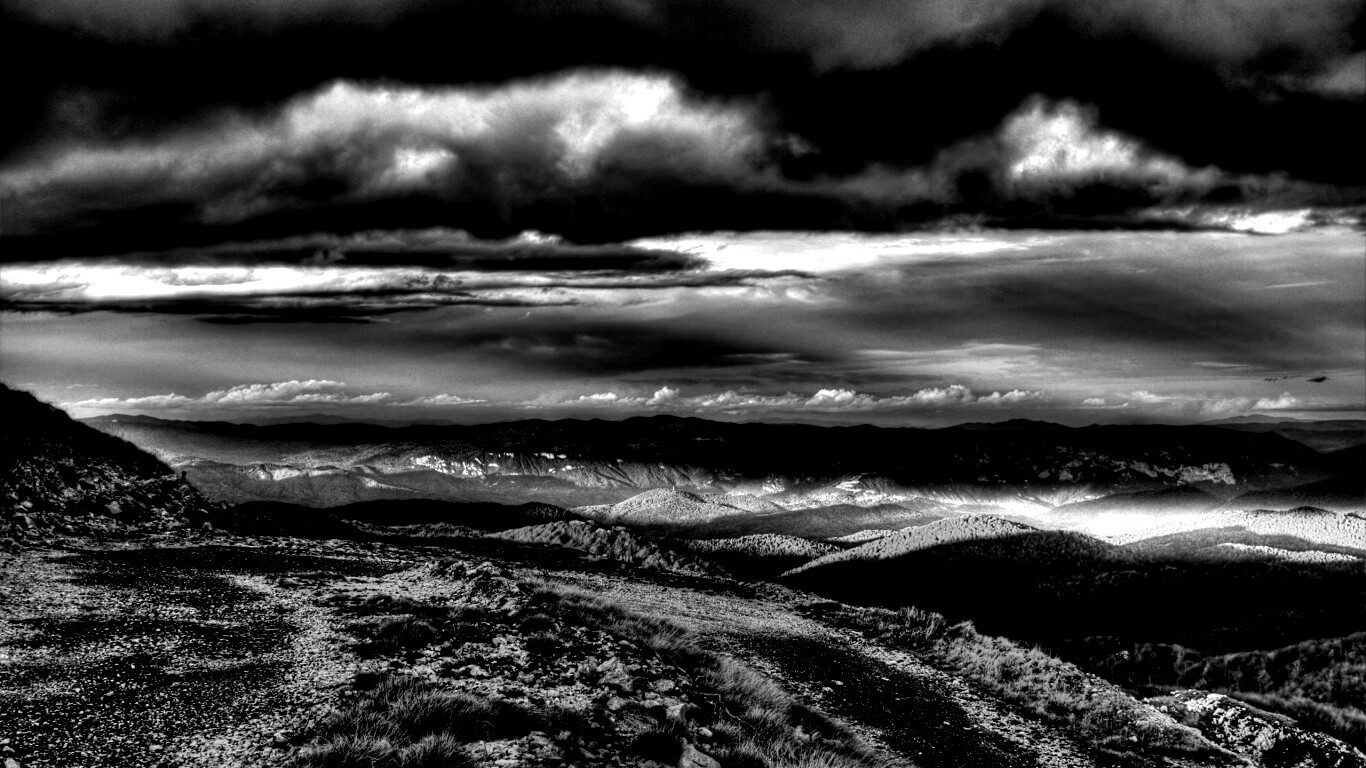 Горы в HDR обои