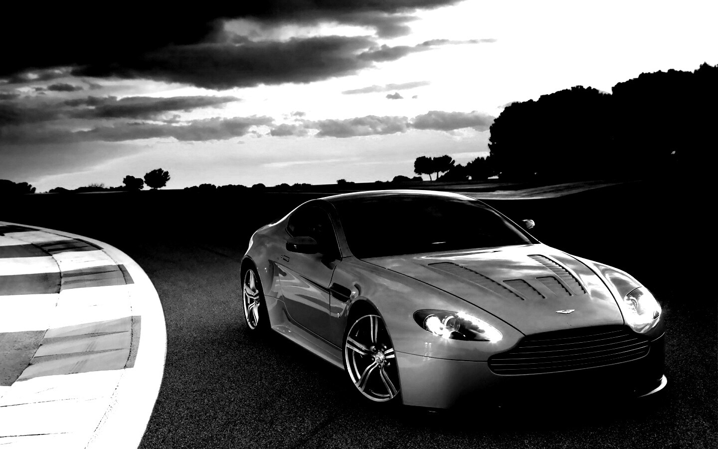 Aston Martin обои