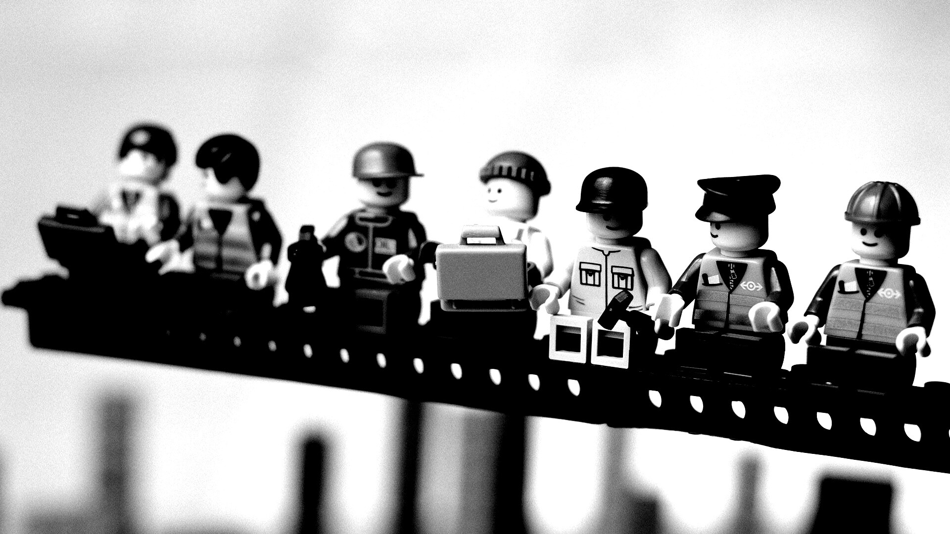 Lego строители обедают на балке обои