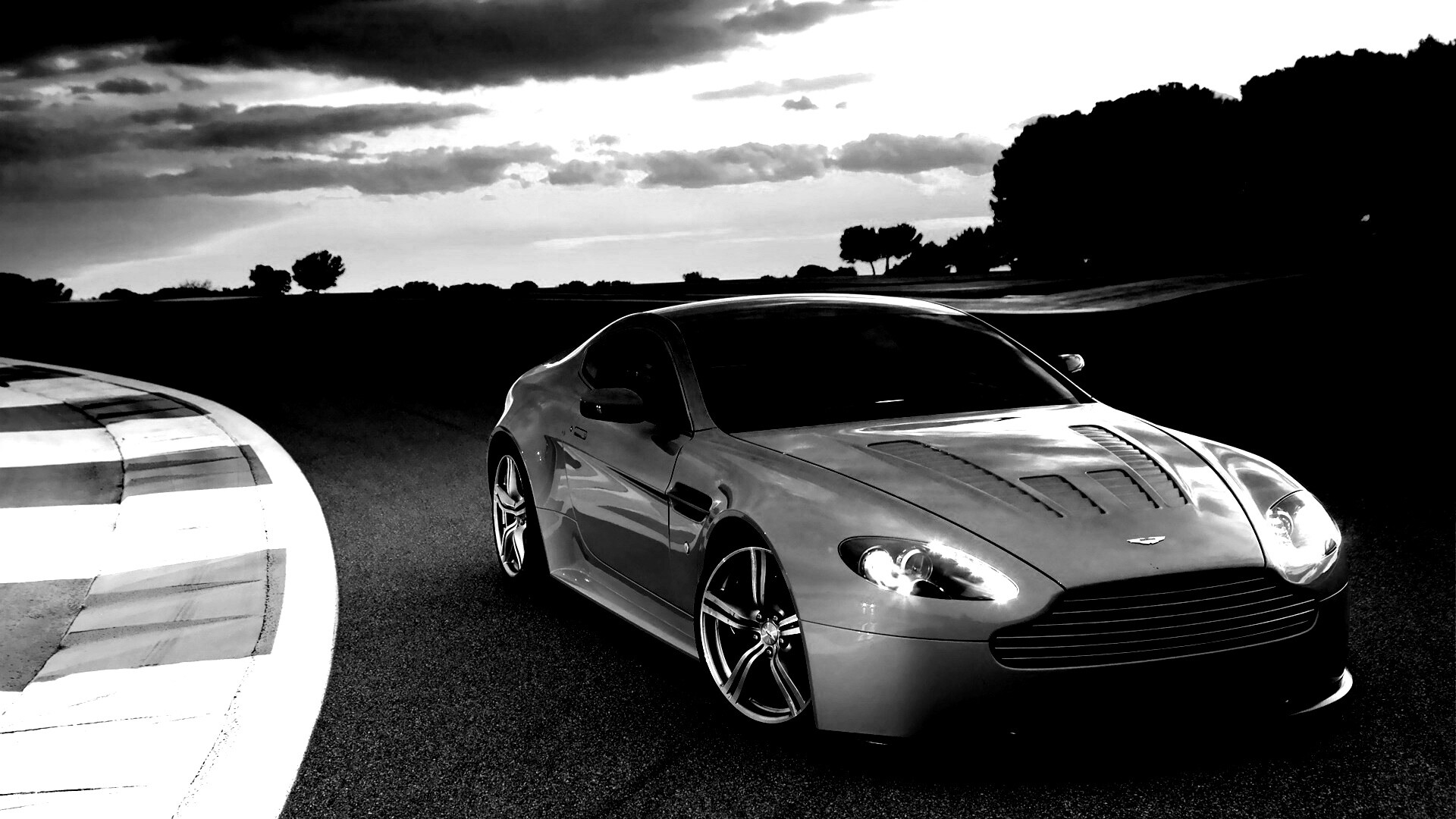 Aston Martin обои