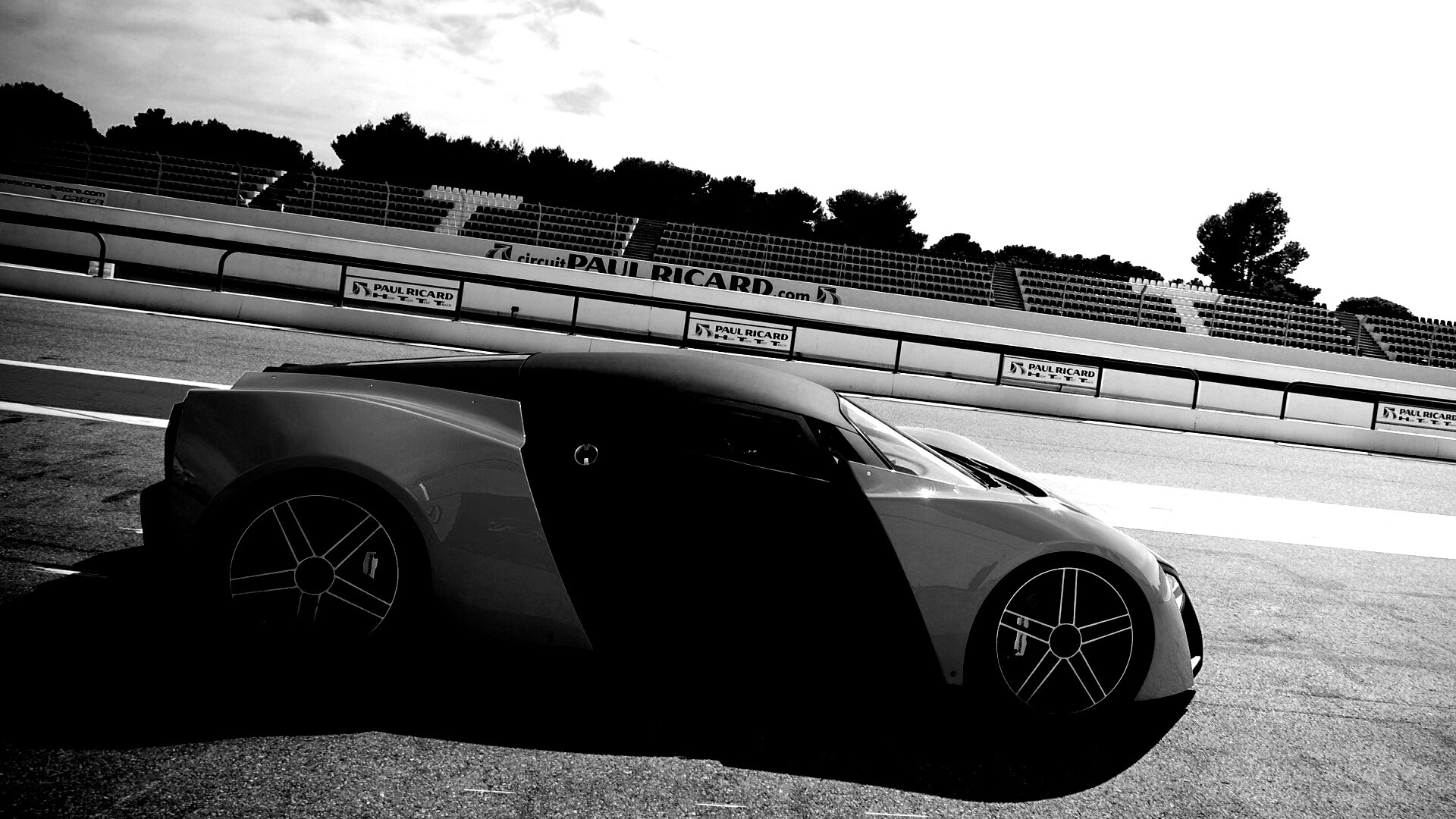 Marussia на треке обои