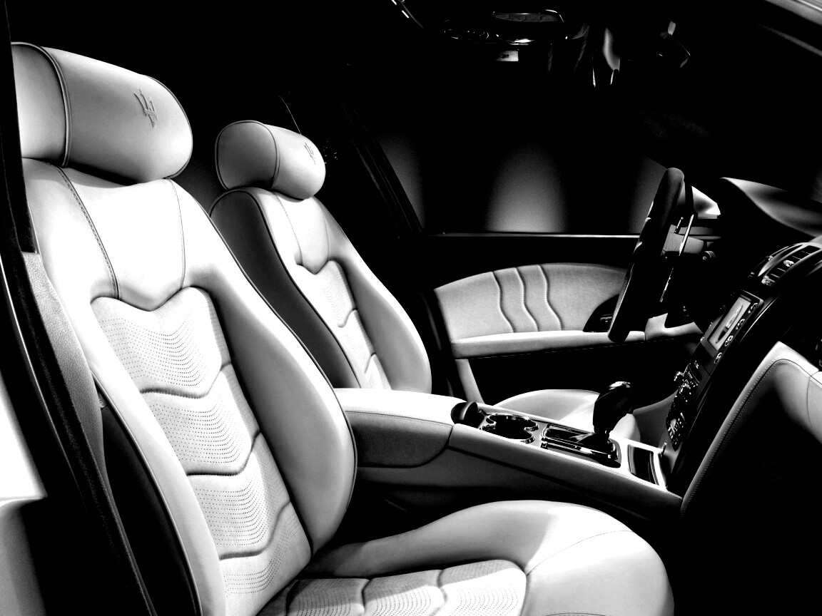 Салон Мазерати Quattroporte обои