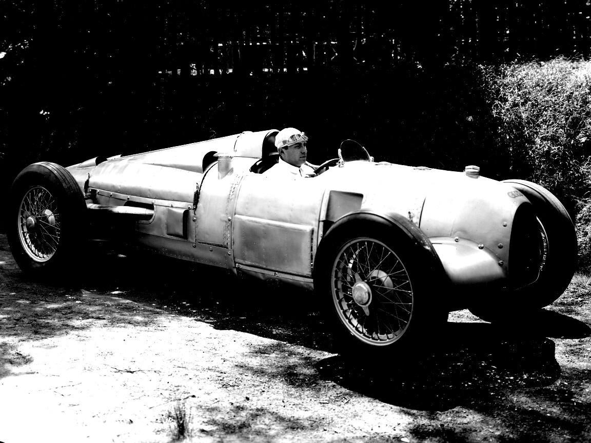 Старинный гоночный автомобиль обои