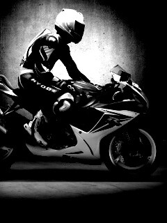 Suzuki и мотоциклист обои