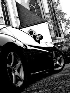 Ferrari на мостовой обои