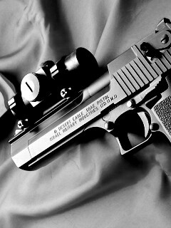 Пистолет Desert Eagle с прицелом обои