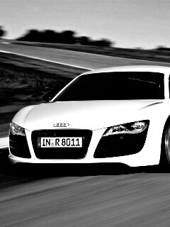 Белый Audi на повороте обои