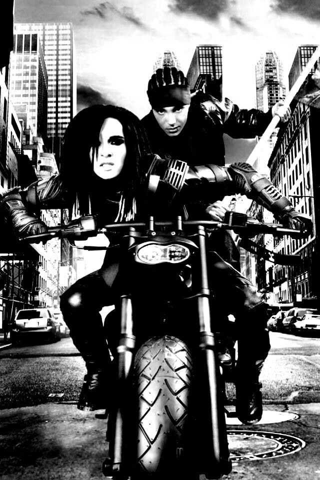 Tokio Hotel на мотоцикле обои