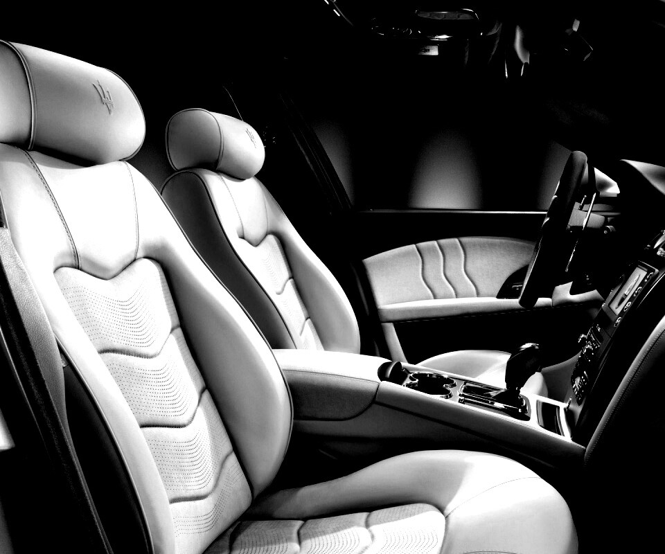Салон Мазерати Quattroporte обои