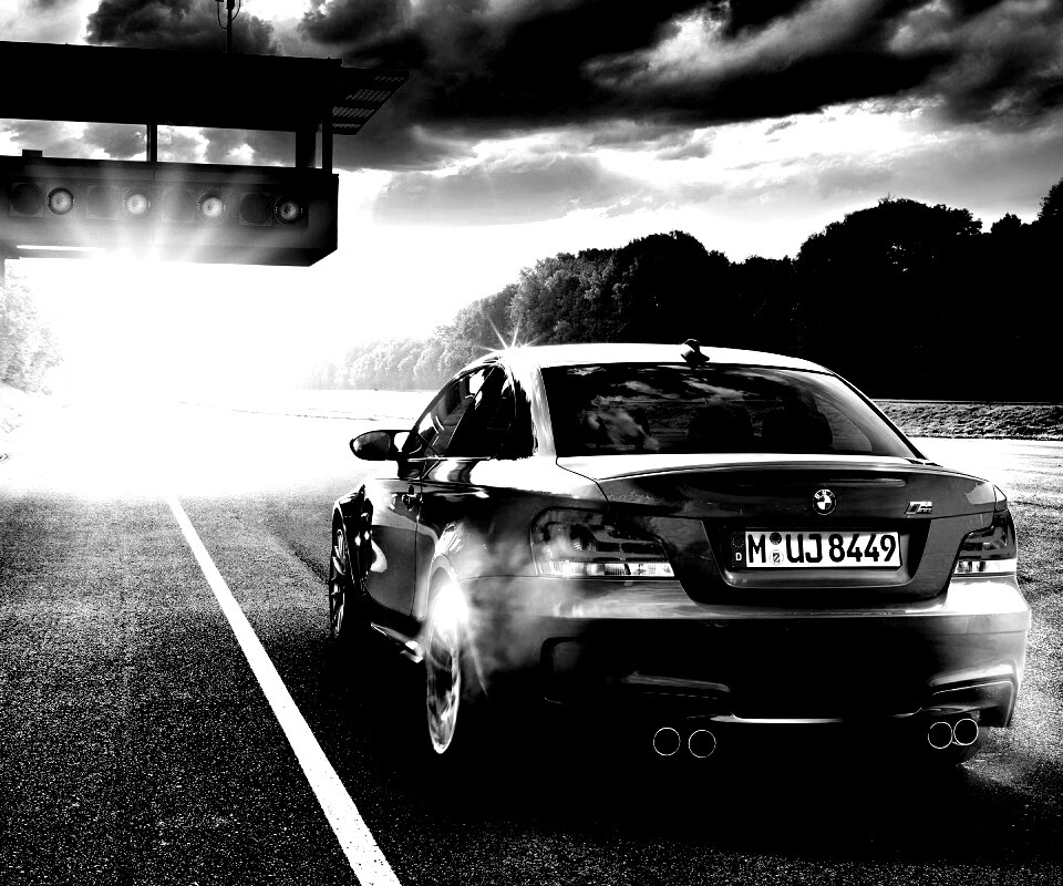 Оранжевый BMW серии M обои