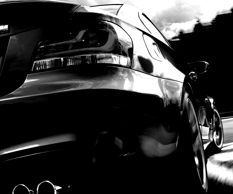 BMW входит в поворот на треке обои