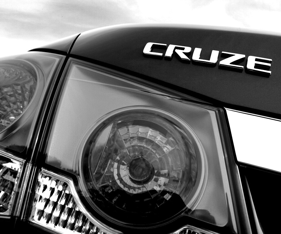 Шильдик Chevrolet Cruze обои