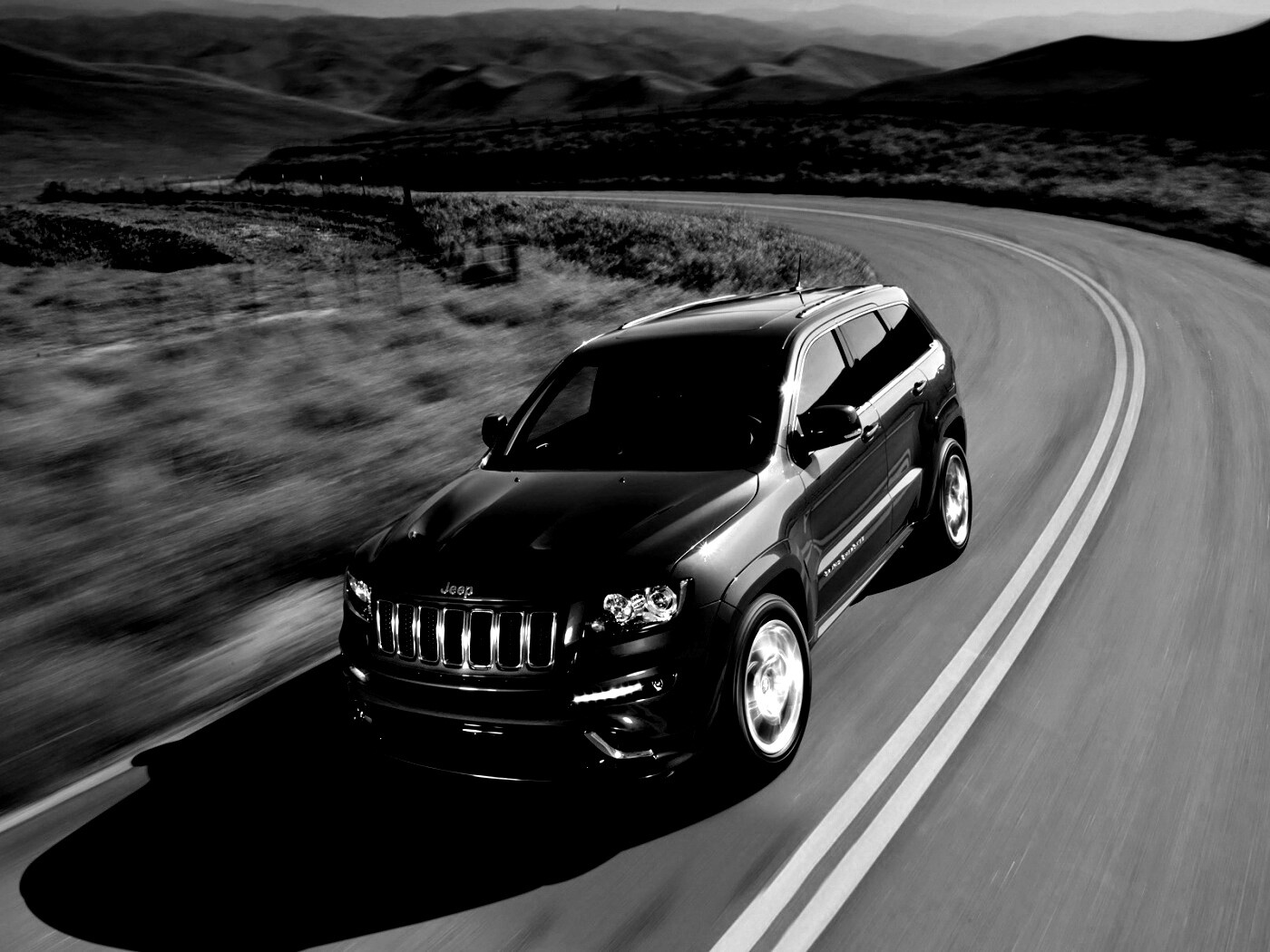 Jeep на дороге обои