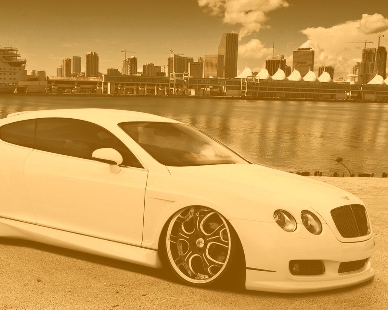 Bentley Continental GT обои