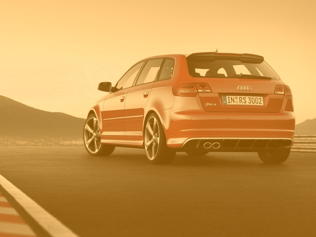 Audi модели RS3 сзади обои