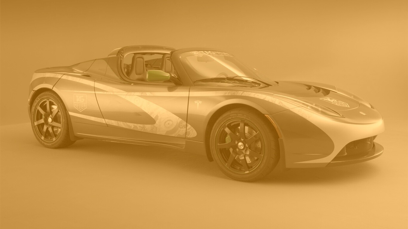 Tag Heuer Tesla Roadster обои