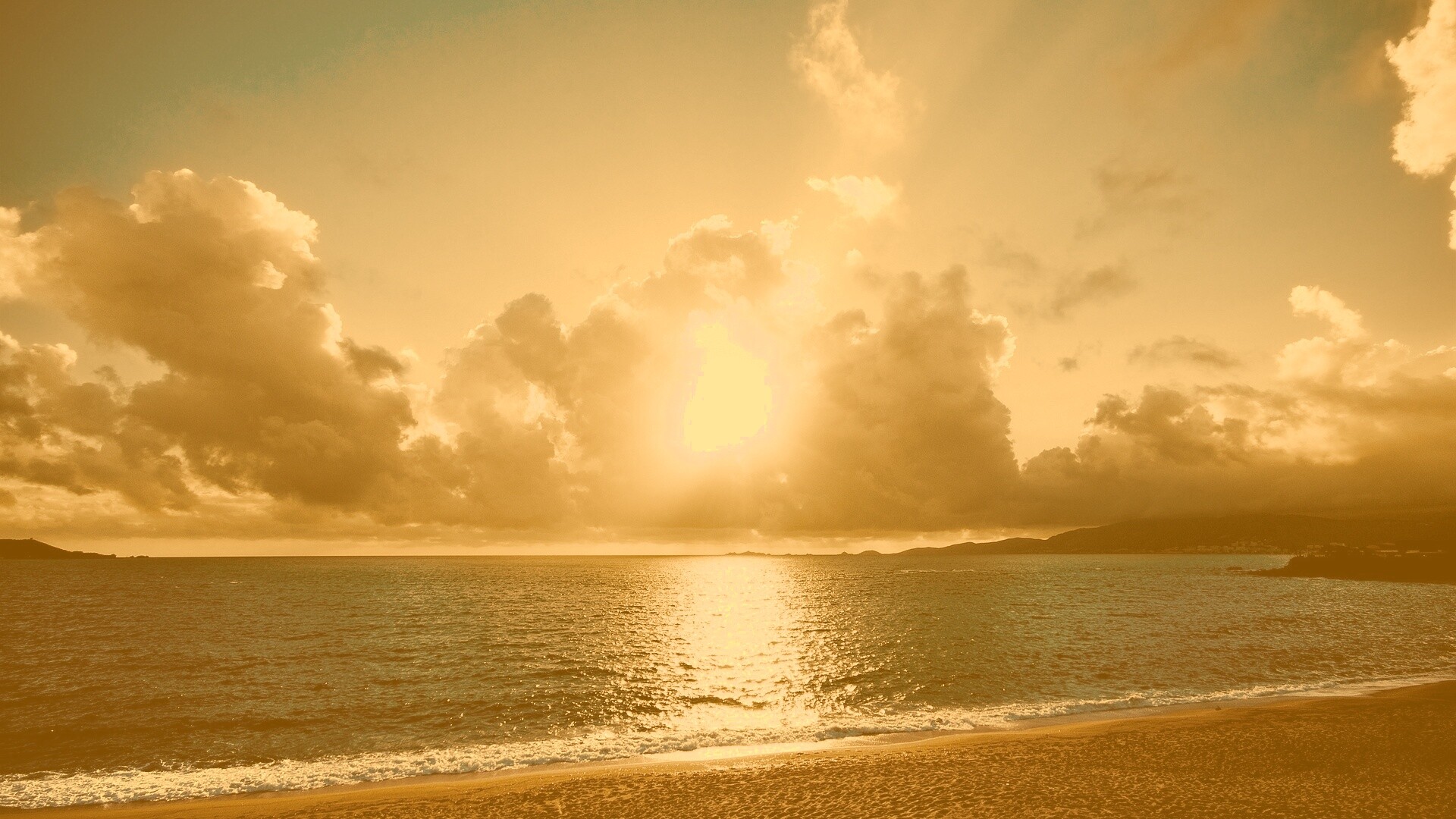 Солнечный пляж обои