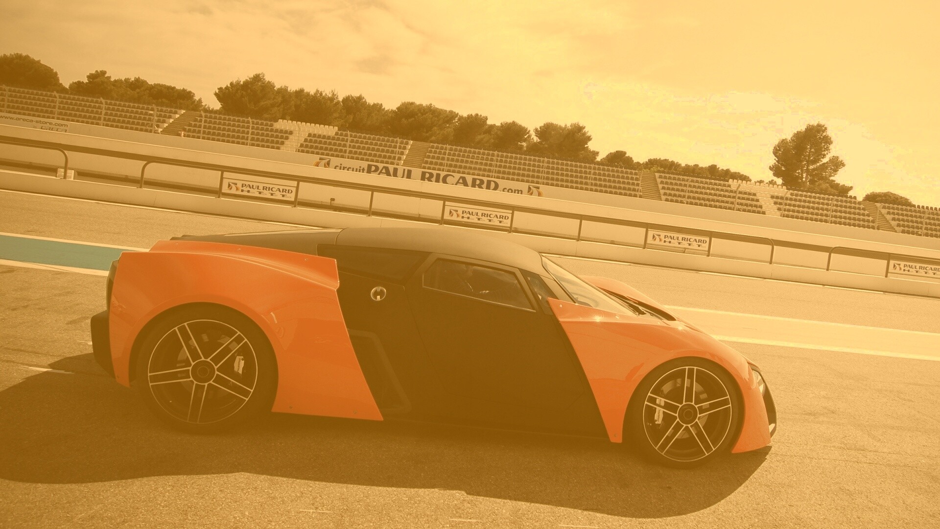Marussia на треке обои