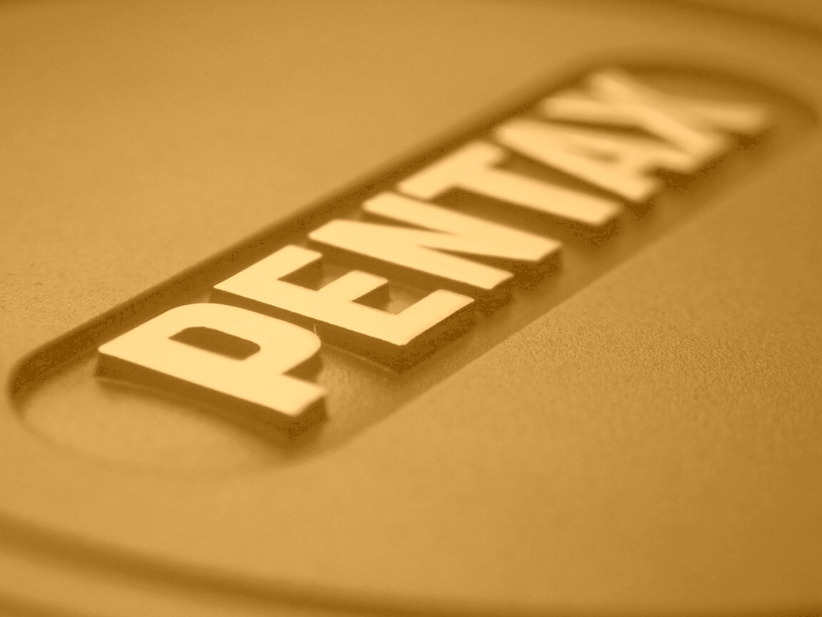 Фотоаппарат пентакс лого обои