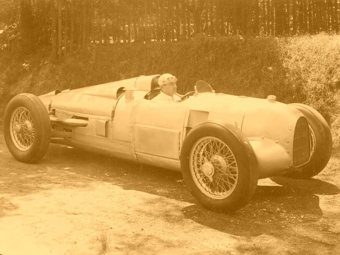 Старинный гоночный автомобиль обои