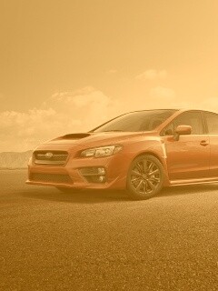 Subaru WRX на пустынной трассе обои