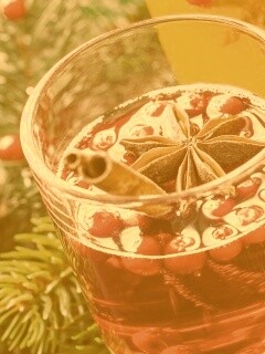 Глинтвейн с палочкой корицы обои