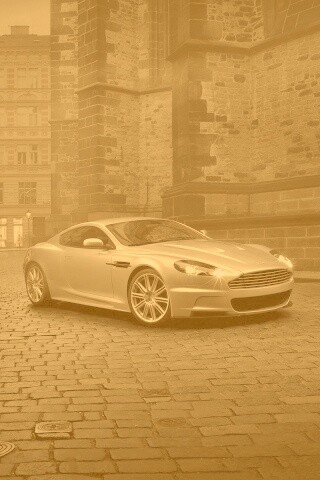 Серебристый Aston Martin обои