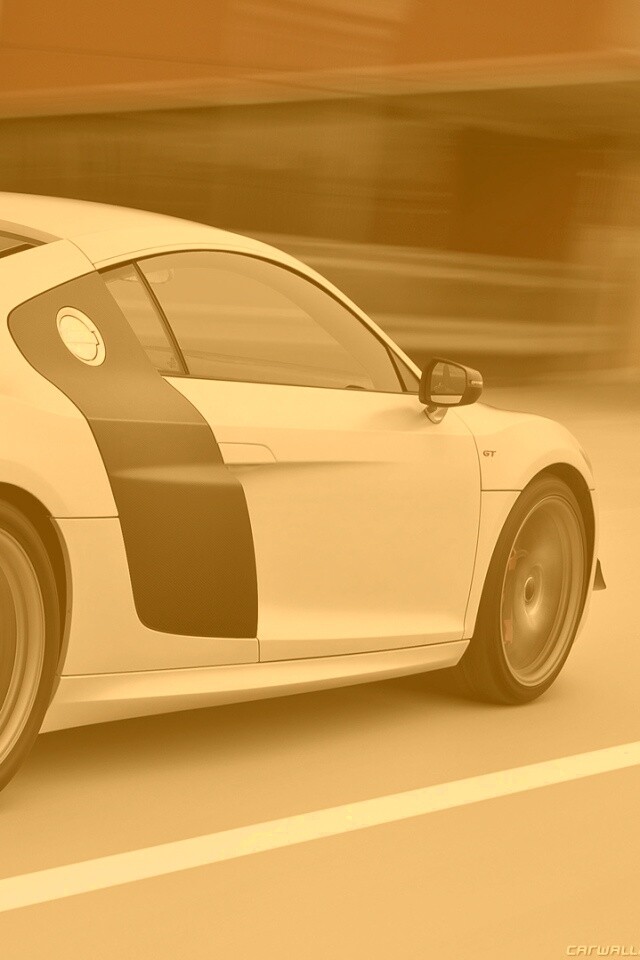 Audi R8 на скоростной трассе обои