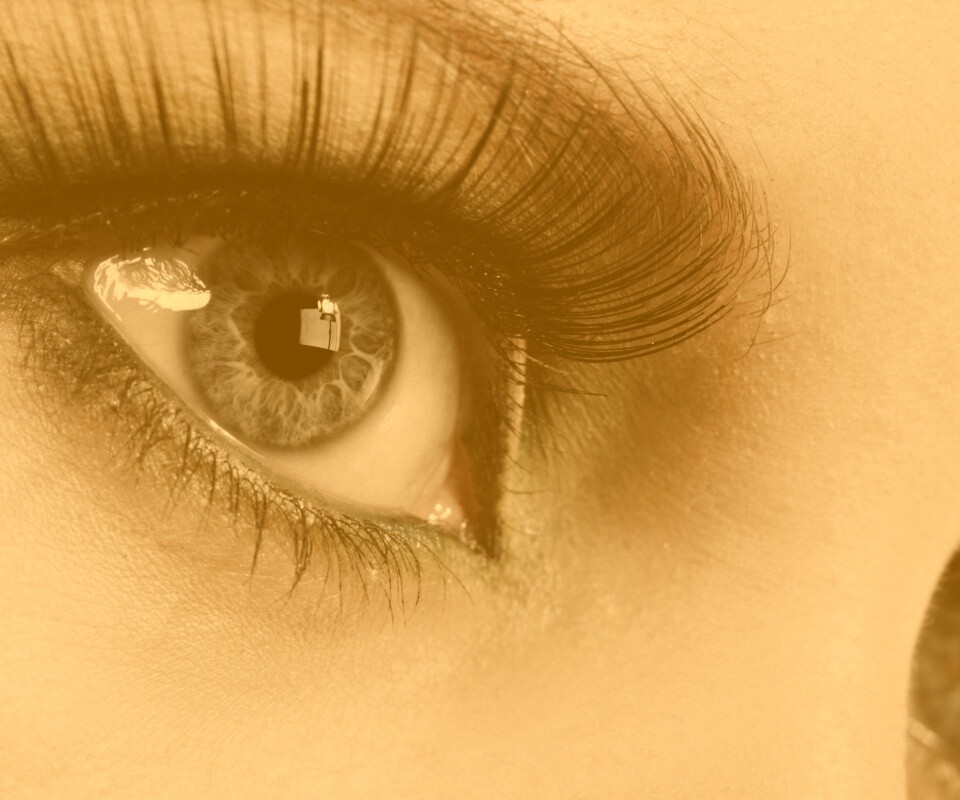 Глаза цвета стали обои