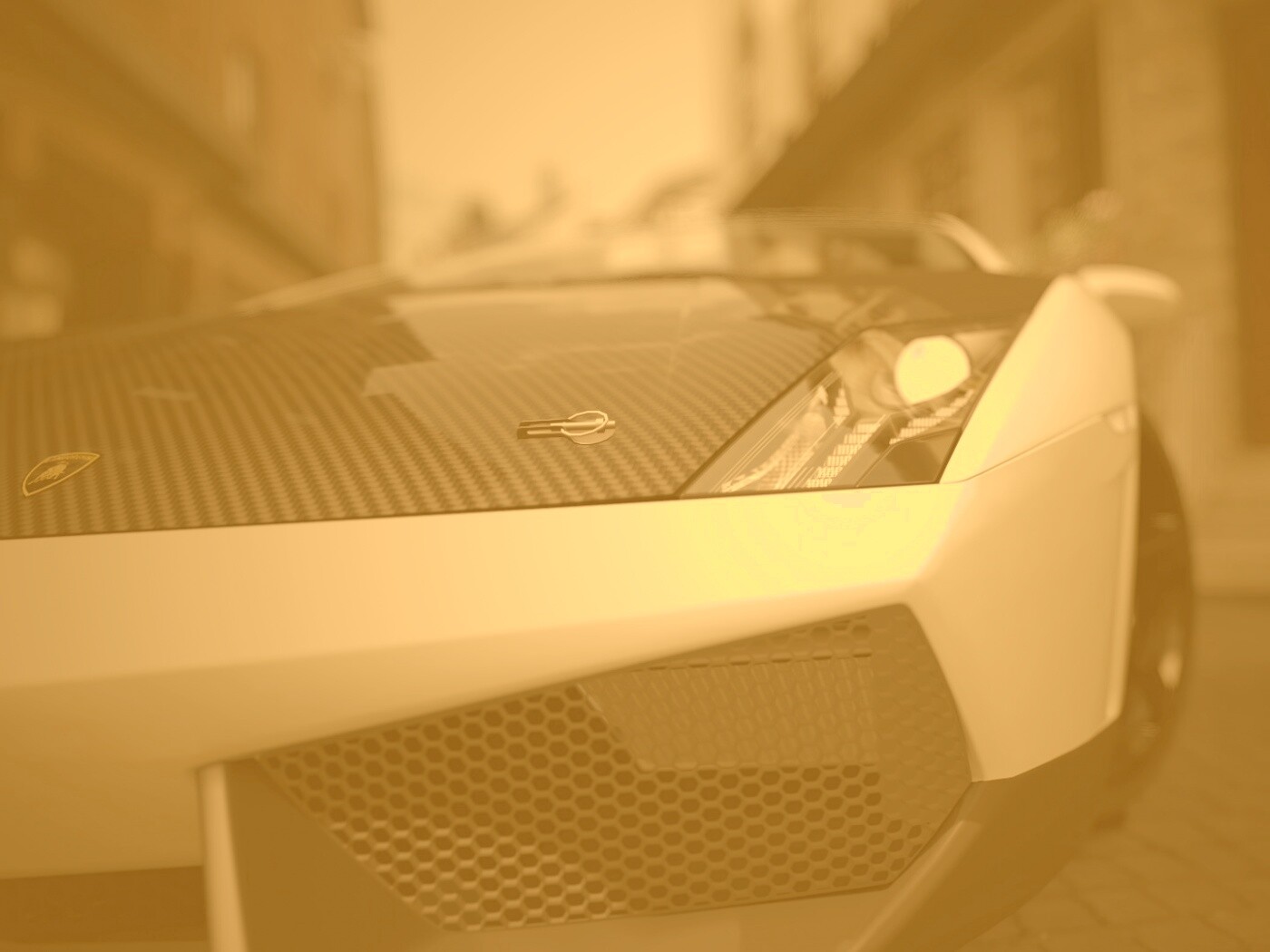 Lamborghini с карбоновым багажником обои