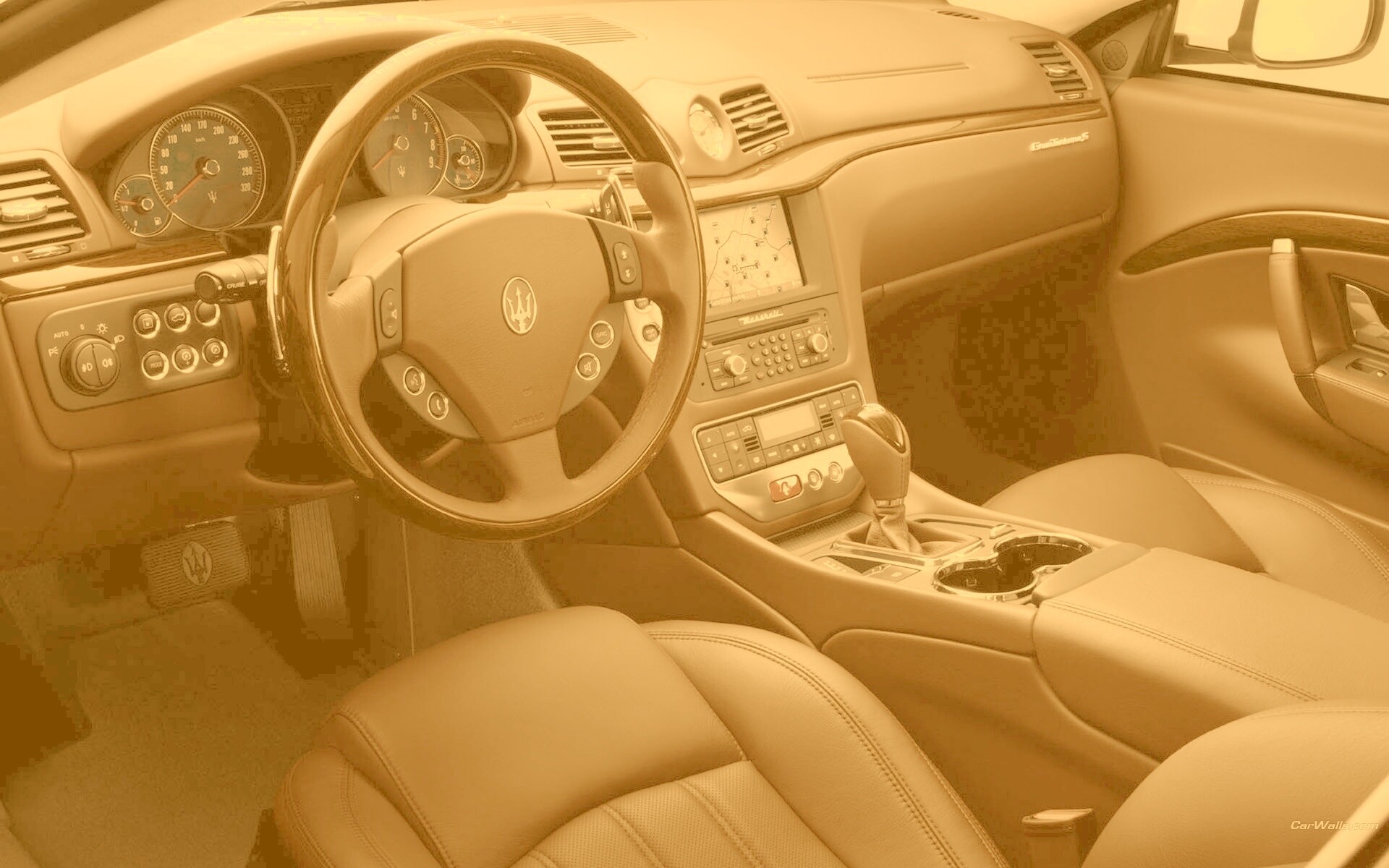 Салон Maserati Granturismo обои